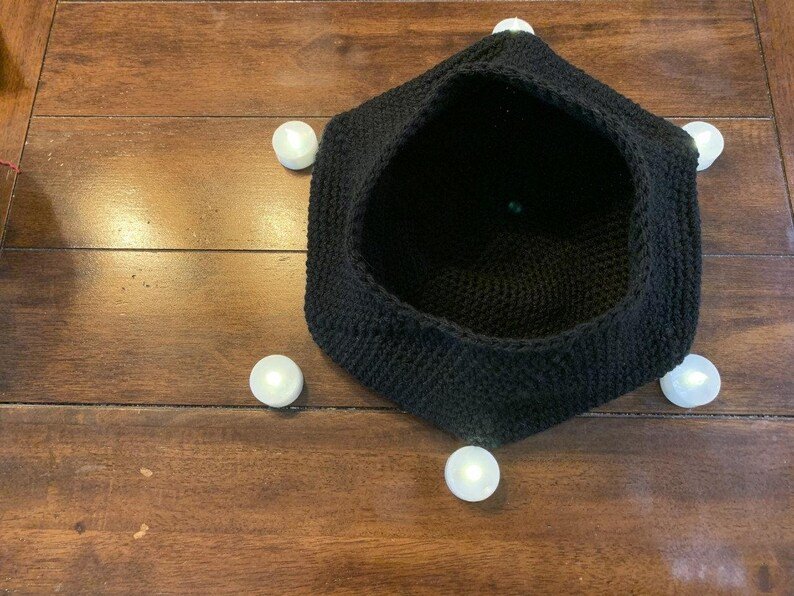 Crocheted French Beret - Image 4