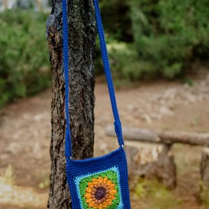 Handmade Crochet Crossbody Flower Purse - Image 2